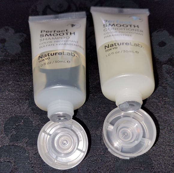 NatureLab Tokyo Perfect smooth shampoo/conditioner - Picture 2 of 3